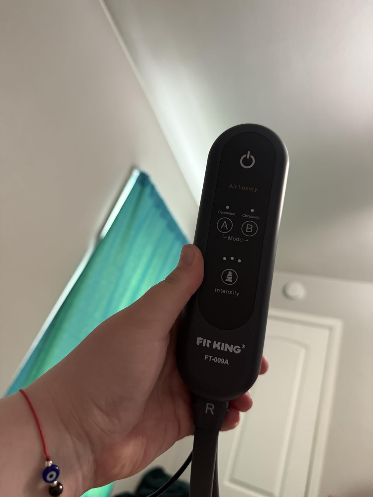 FIT KING Leg Massager for Circulation and Pain Relief, Air Compression Leg and Foot Massager to Relieve Pain Swelling Edema with 2 Size Extensions- Great Gift for Wife Mom and Friend customer photo 1