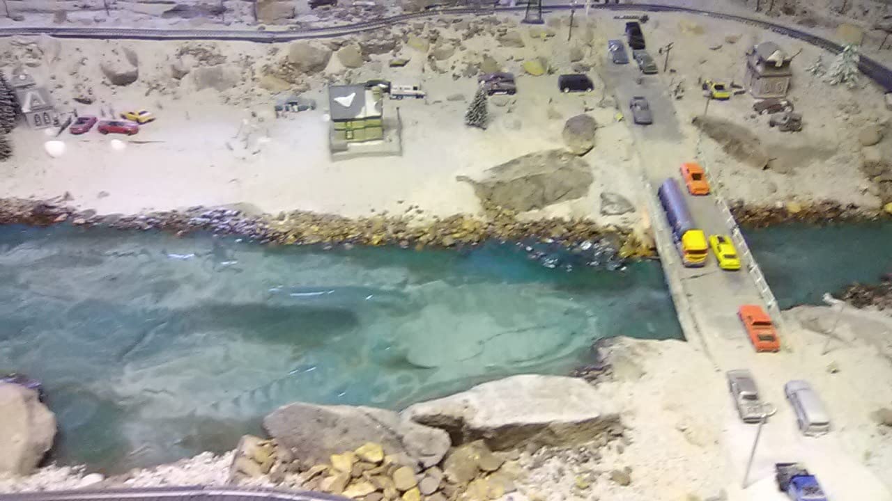 Bachmann Trains - EMD GP38-2 DCC Ready Diesel Locomotive - GMTX #2103 - HO Scale, Blue (Packaging may vary) customer photo 2