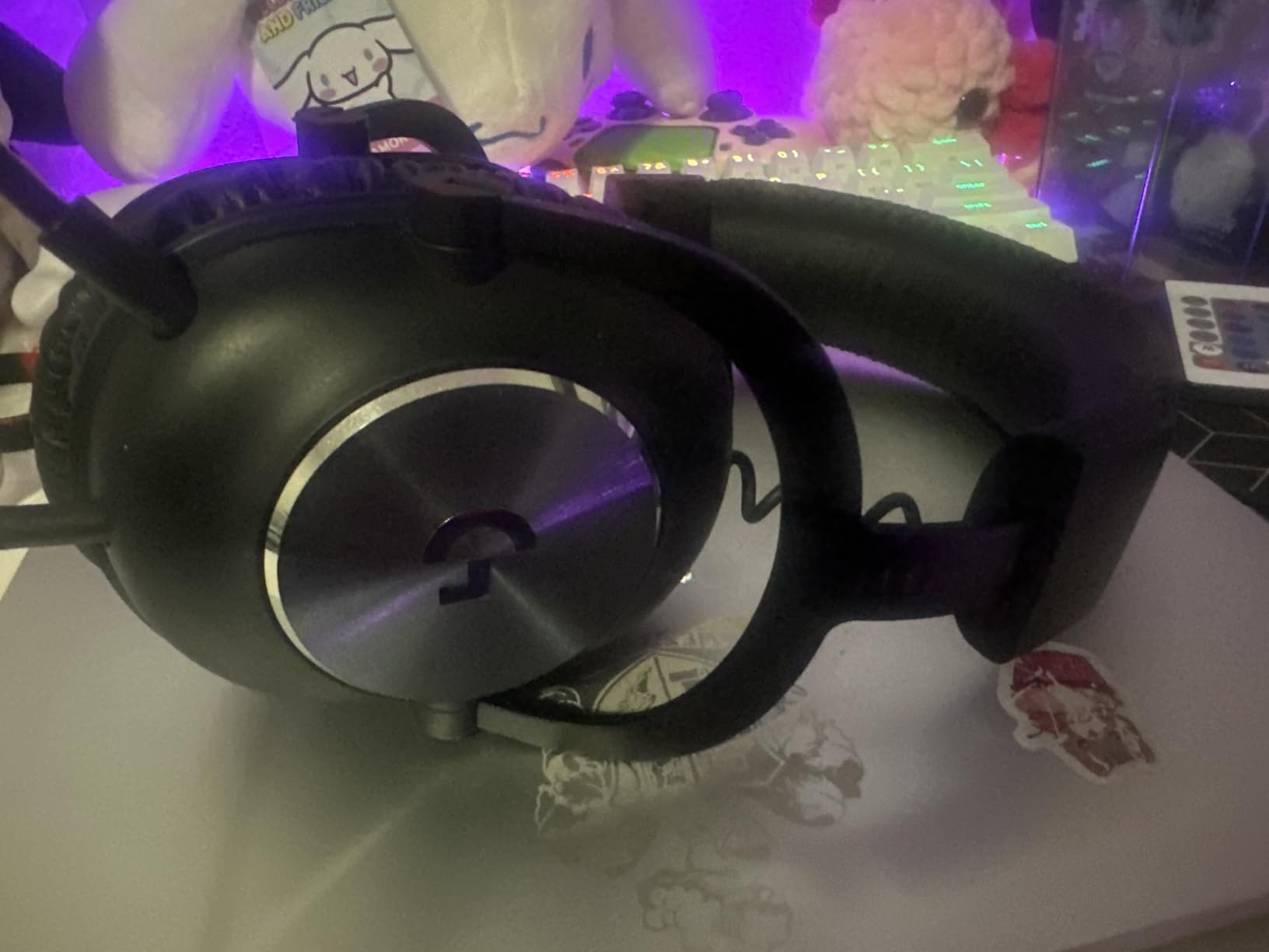 Logitech G Pro X Wired Gaming Headset: Blue VO!CE Detachable Boom Mic, DTS 7.1, 50 mm Drivers, USB/3.5mm Aux, Spare Memory Foam Ear Pads, USB DAC & Bag Included - Black customer photo 1