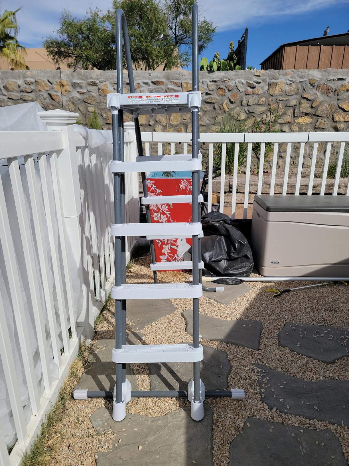 Intex 28077E Heavy Duty Deluxe Pool Ladder with Removable Steps for 52 Inch Depth Above Ground Pools customer photo 2
