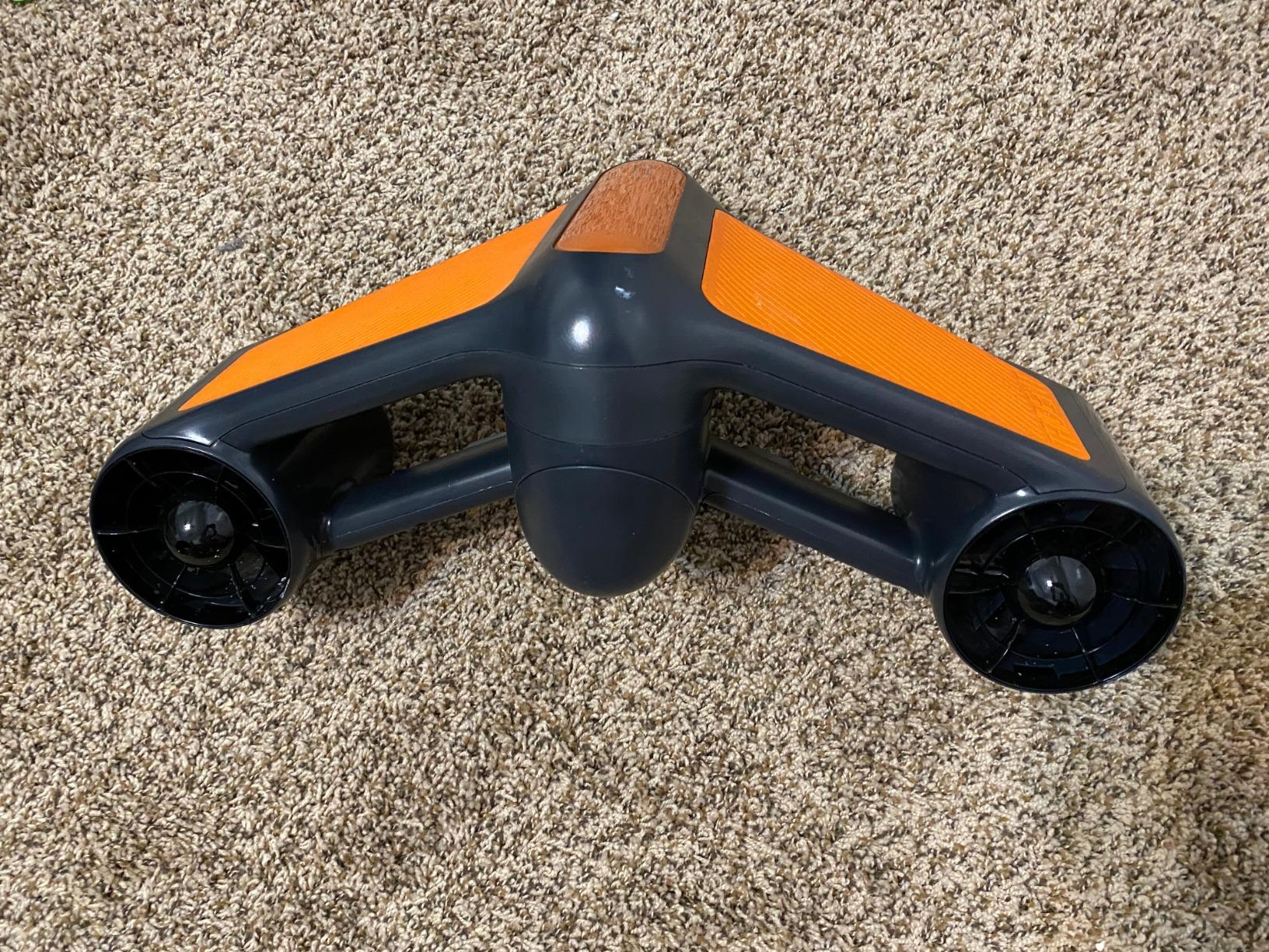 Geneinno Underwater Scooter Dual Propellers customer photo 1