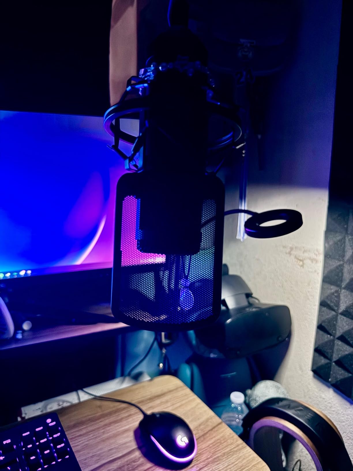 Aokeo Pop Filter, [Upgraded Three Layers] Metal Mesh & Foam & Etamine Layer Microphone Windscreen Cover Handheld Mic Shield Mask,Microphone Accessories for Vocal Recording,YouTube Videos,Streaming customer photo 2
