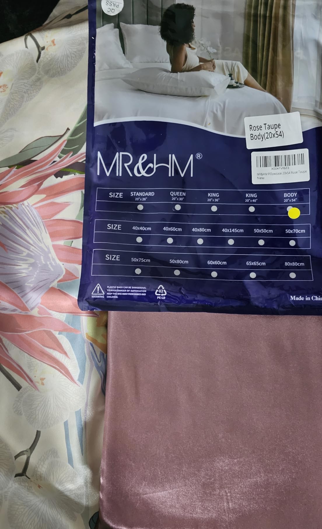 MR&HM Satin Pillowcase for Hair and Skin, Silk Satin Pillowcase 2 Pack, Queen Size Pillow Cases Set of 2, Silky Pillow Cover with Envelope Closure (20x30, Black) customer photo 1