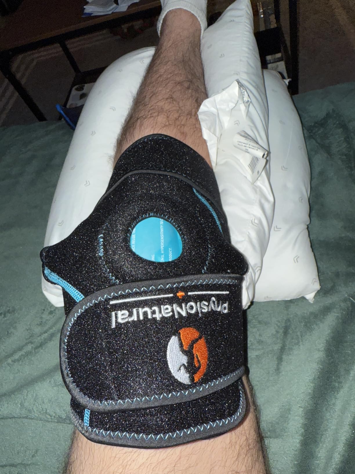 PhysioNatural Ice Pack for Knee Pain Relief, Reusable Gel Ice Wrap for Leg Injuries, Swelling, Knee Replacement Surgery, Cold Compress Therapy for Arthritis, Meniscus Tear and ACL customer photo 1