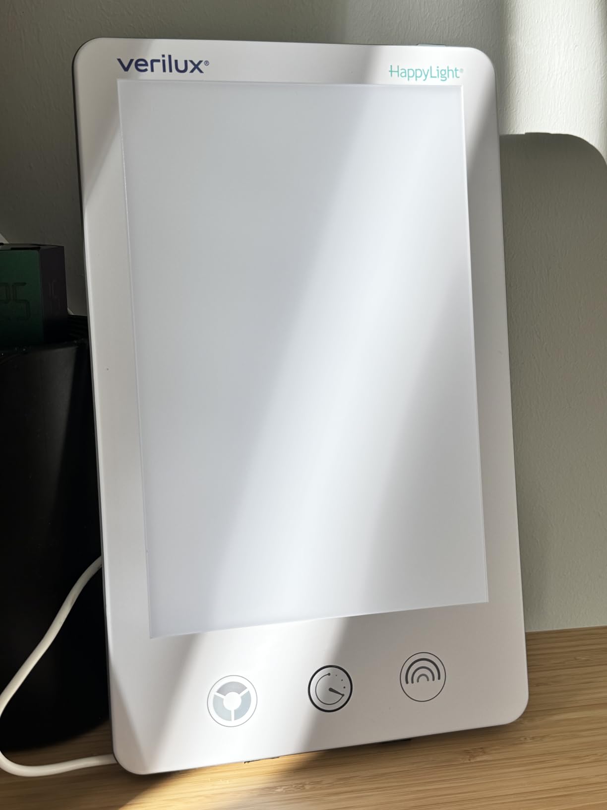 Verilux HappyLight Luxe - Light Therapy Lamp with 10,000 Lux, UV-Free, LED Bright White Light with Adjustable Brightness, Color, Countdown Timer, & Stand - Boost Mood, Sleep, Focus (White) customer photo 1