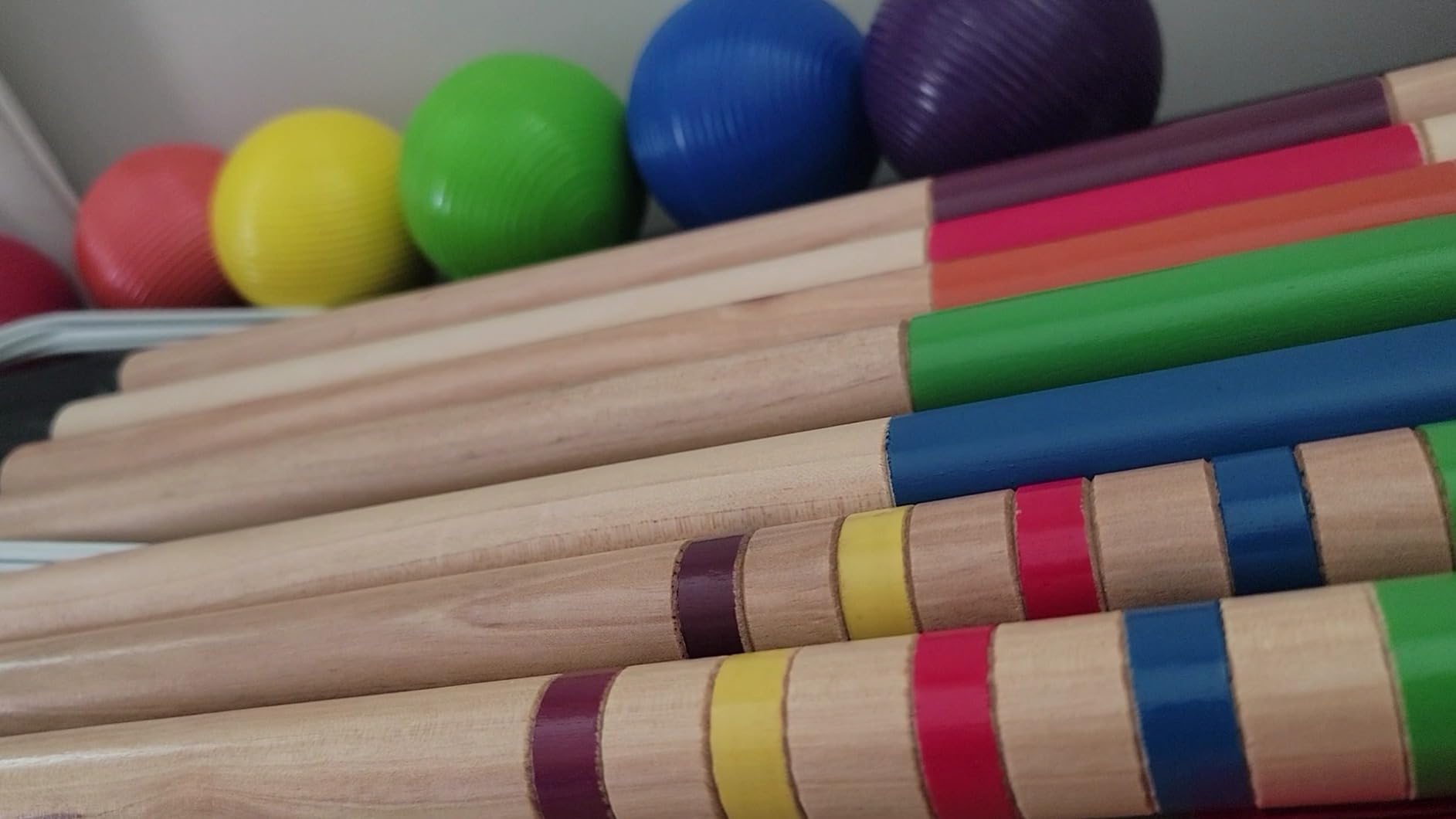 Amazon Basics Six Player Croquet Set with Wooden Mallets and Carry Case, Portable Party Game, Black customer photo 2