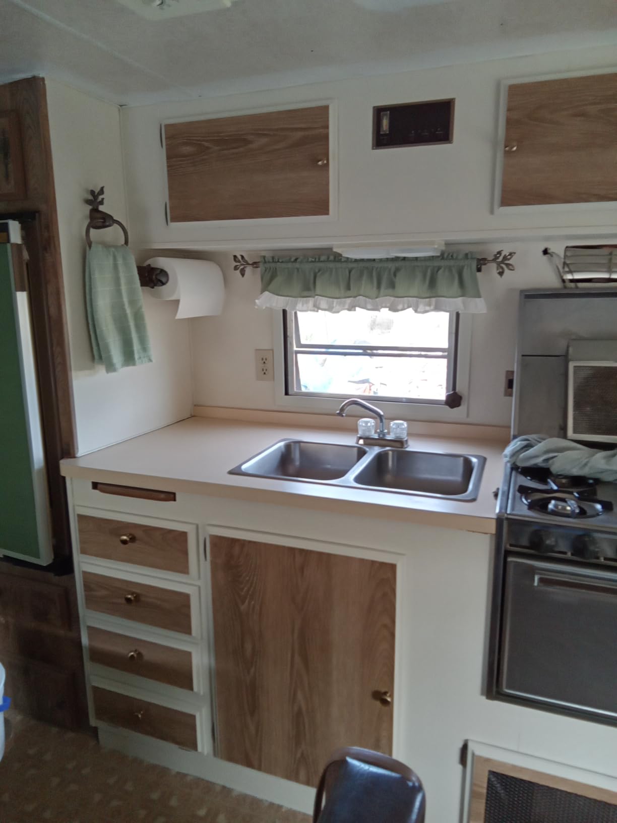 tiptopcarbon Wallpaper Tool Kit with Felt Squeegee Seam Roller for Wallpaper Contact Paper Adhesive Vinyl customer photo 2