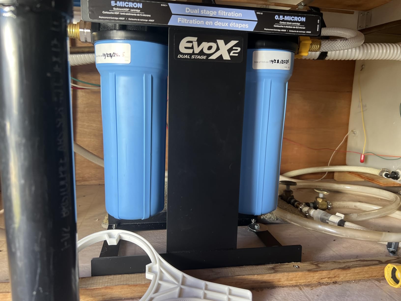 Camco EVO X2 Dual Stage Camper/RV Water Filter Kit - 2 Stage Filtration w/KDF & GAC - Filters Out Bad Taste, Odors, Lead, Bacteria & More - Replaceable Filters (40639) customer photo 1