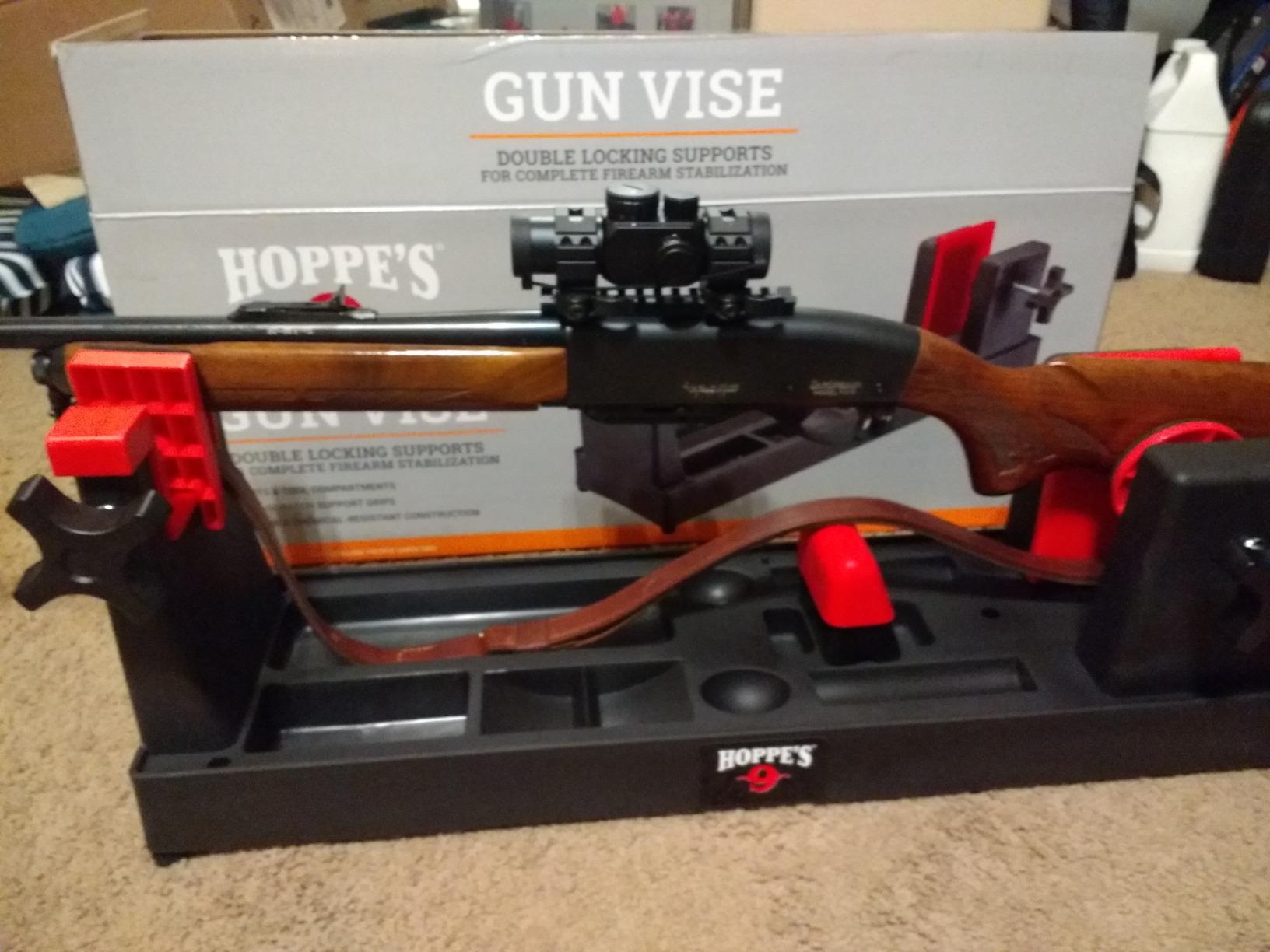 HOPPE'S Gun Vise, Rifle and Shotgun Vise with Front and Rear Locking Supports Grey customer photo 1