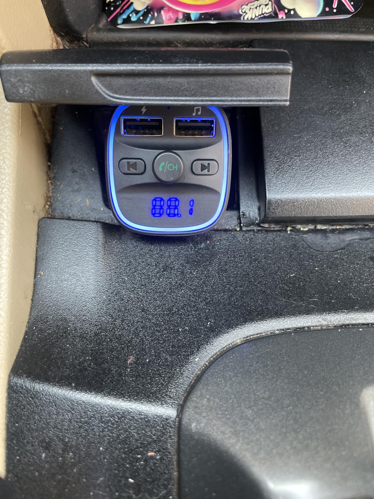 LENCENT FM Transmitter, Bluetooth FM Transmitter Wireless Radio Adapter Car Kit with Dual USB Charging, Audio Receiver Car Charger MP3 Player, Support Hands-Free Calling, TF Card & USB Disk customer photo 2