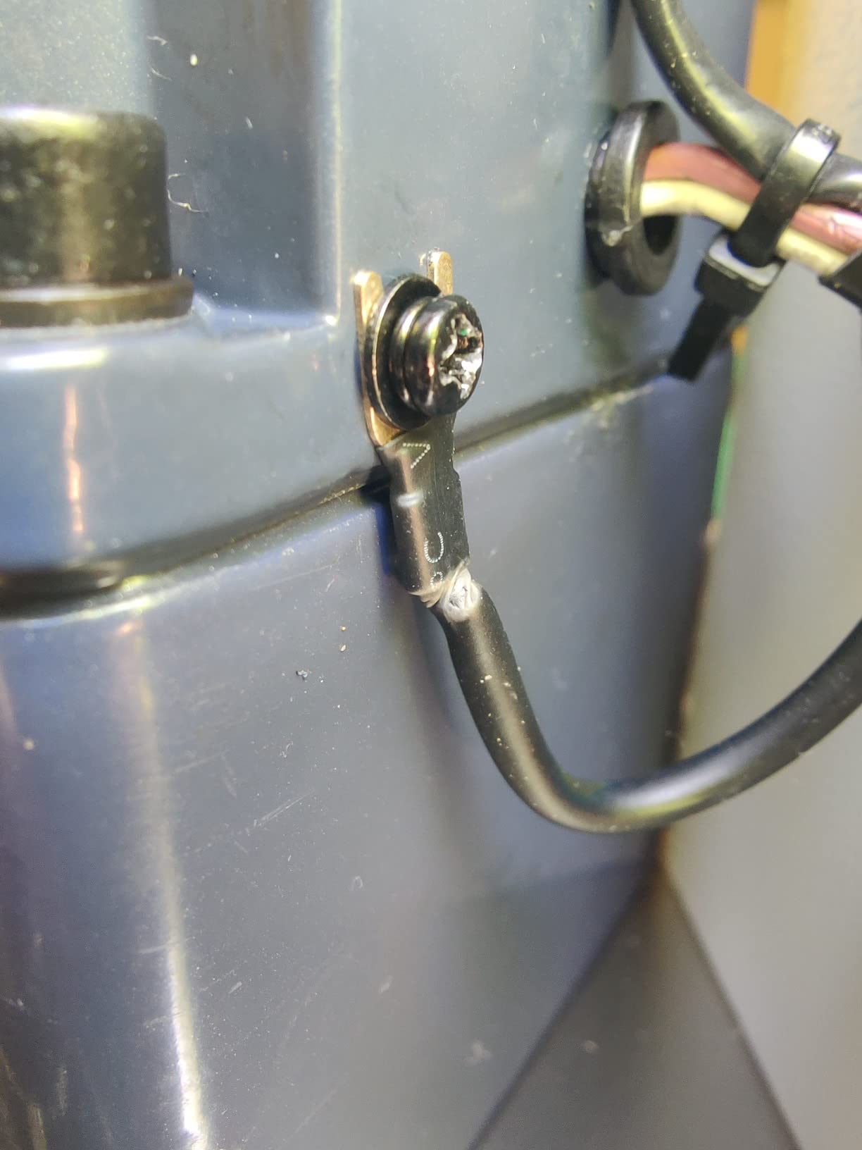 VINGLI Upgraded Electric 4 Frame Honey Extractor, Stainless Steel Honeycomb Spinner Drum with Adjustable Height Stands, Beekeeping Pro Apiary Centrifuge Equipment customer photo 2