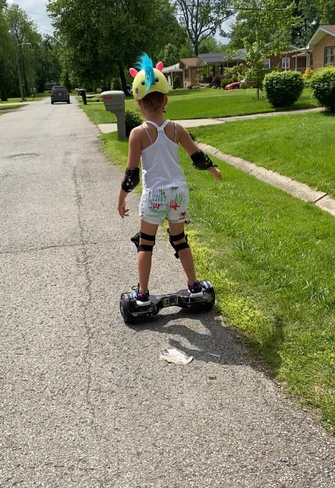 Hover-1 Chrome Electric Self Balancing Scooter with 6MPH Top Speed, 6 Mile Range, 4.5HR Full-Charge, Built-In Bluetooth Speaker, Rider Modes: Beginner to Expert customer photo 1