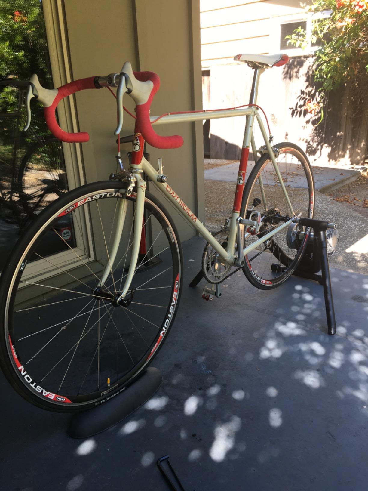 Saris Fluid2 Indoor Bike Trainer, Smart Equipped Option, Fits Road and Mountain Bikes, Compatible with Zwift App customer photo 1