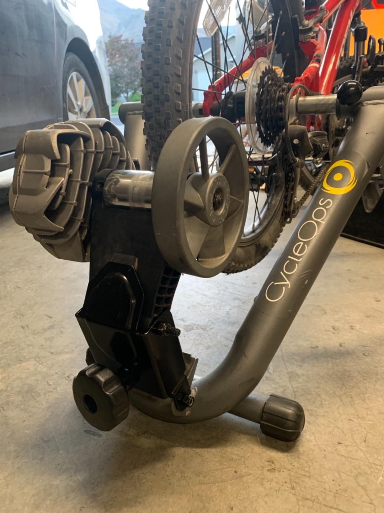 Saris Mag and Mag Plus Indoor Bike Trainer, Magnetic Resistance, Compatible with Zwift App customer photo 1