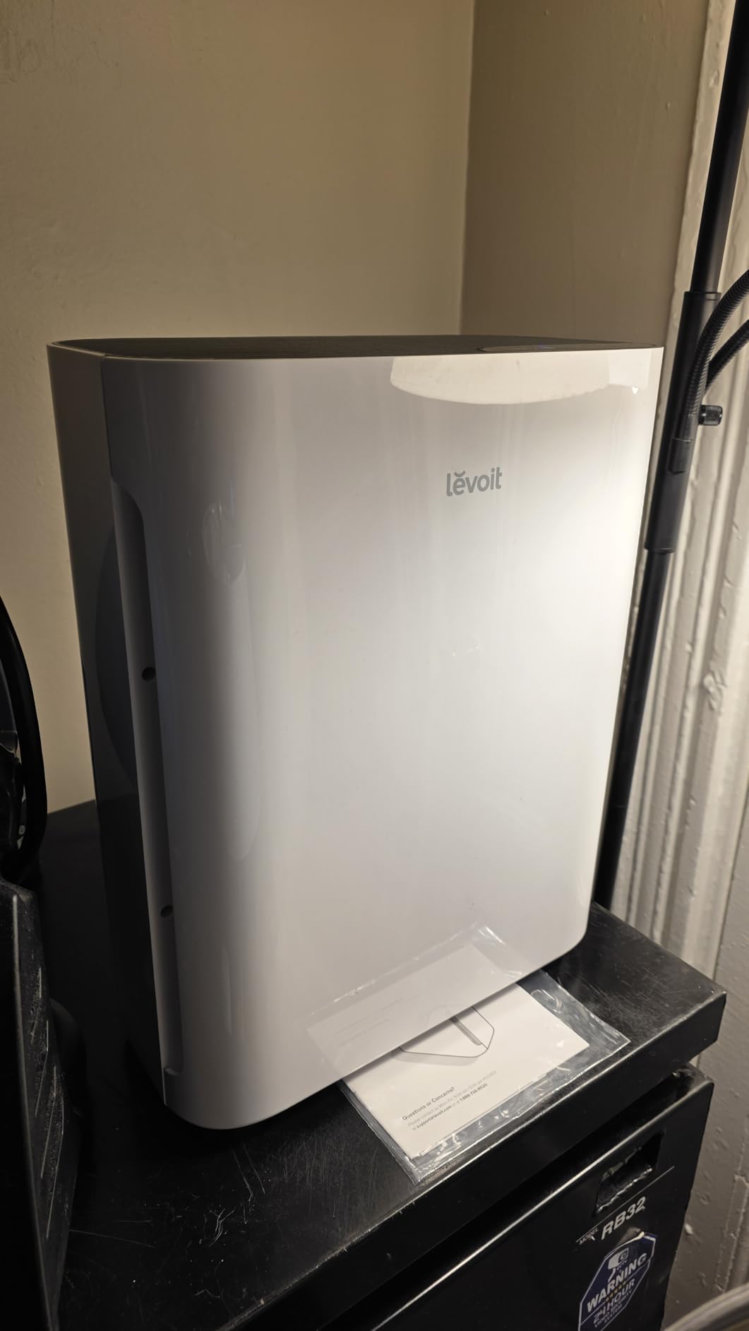 LEVOIT Air Purifier for Home Bedroom, Quiet Clean with Washable Pre-Filter for Dander, Smoke, Dust, Pollen, AHAM Verifide, Odor Eliminators for Medium Sized Rooms, Pet Hair Remover, Vital 100, White customer photo 2