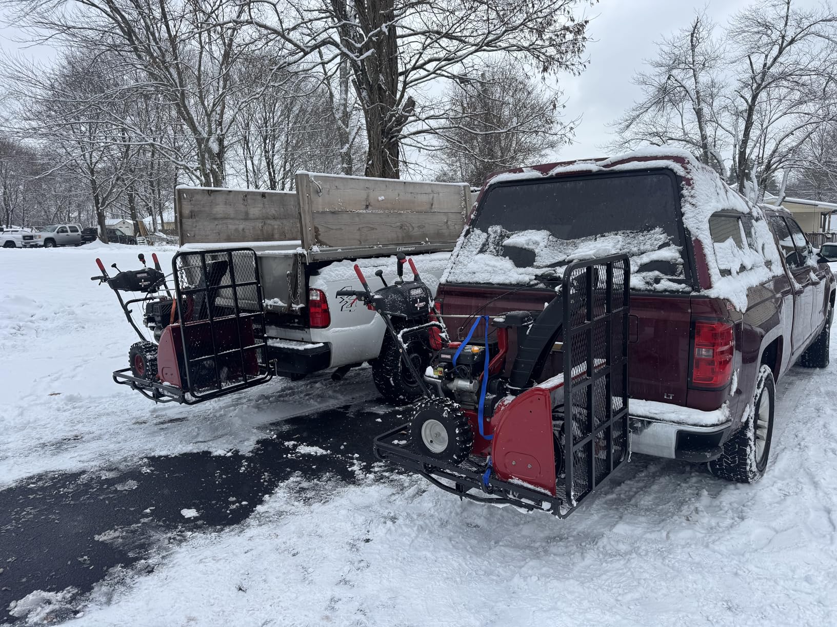 ECOTRIC Hitch Mount Wheelchair Carrier with Mobility Ramp for Wheelchair Scooter Lawn Mower Snow Blower Hauler 500lb Capacity Basket-Style, 73lbs Weight customer photo 1