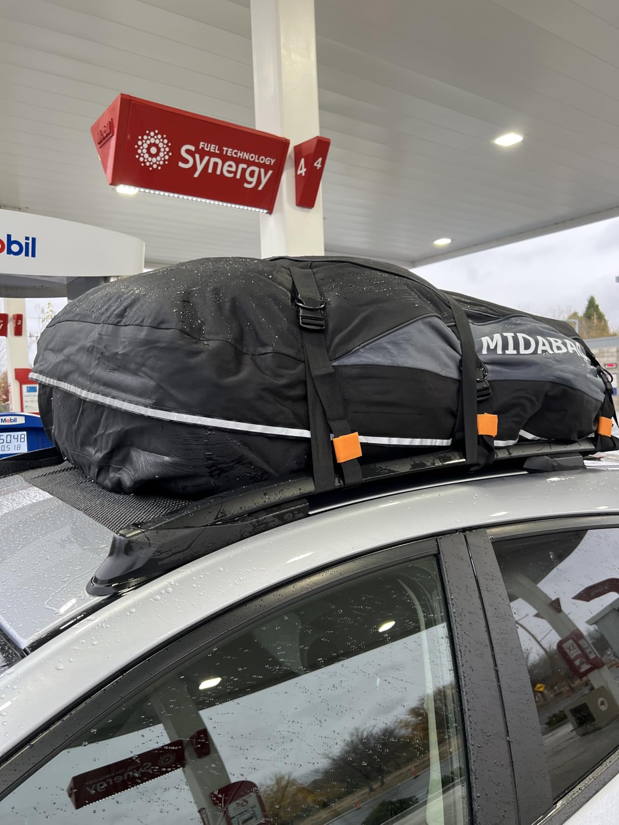 MIDABAO 20 Cubic Waterproof Duty Car Roof Top Carrier-Car Cargo Roof Top Bag, Waterproof & Coated Zippers includes Anti Slip Mat with or without Racks (20 Cubic Feet) customer photo 2