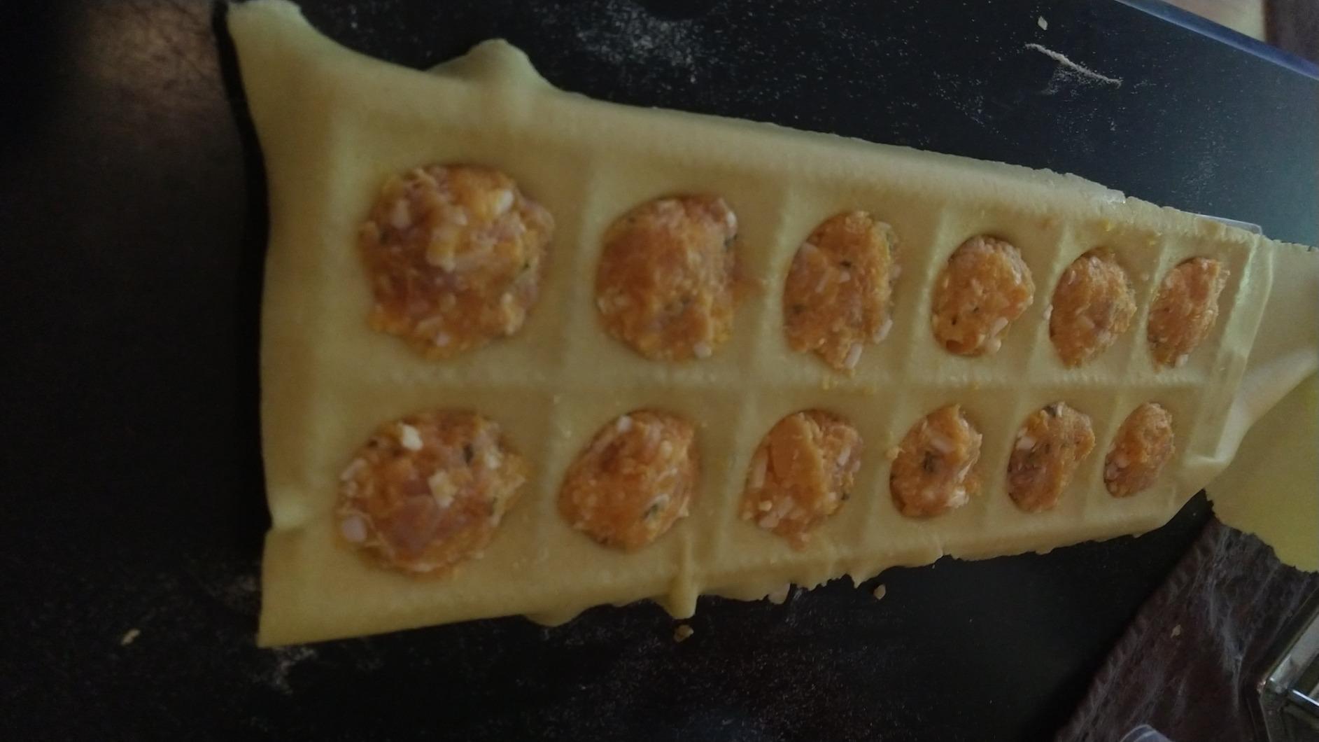 MARCATO Made in Italy 12 Large Round Agnolotti Ravioli Mold customer photo 1