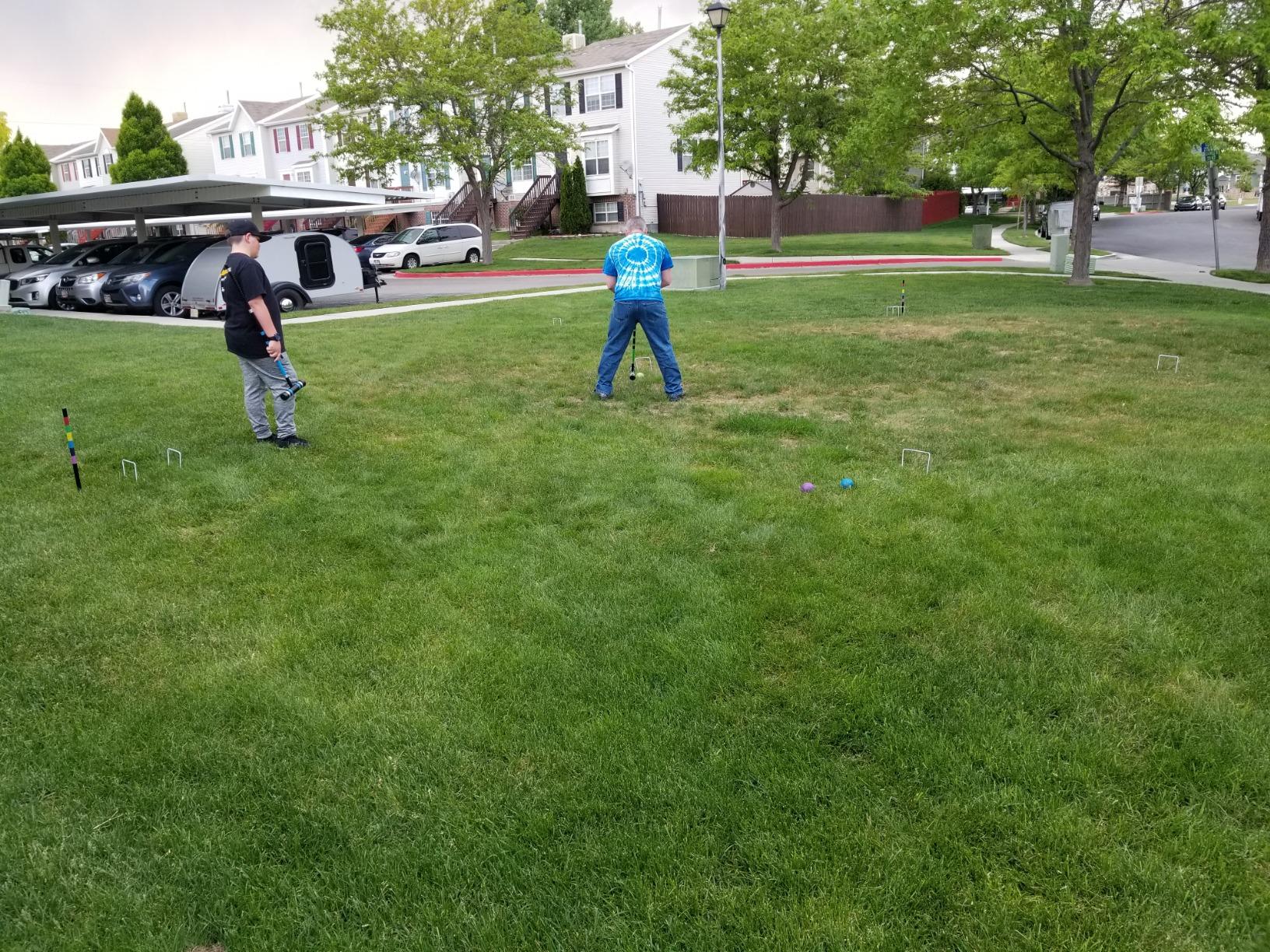 [6 Players]Premium Croquet Set for Families, BroWill Croquet Set with Carrying Bag for Yard Outdoor Lawn Backyard Games for Kids Adults All Ages, 35 Inch customer photo 2