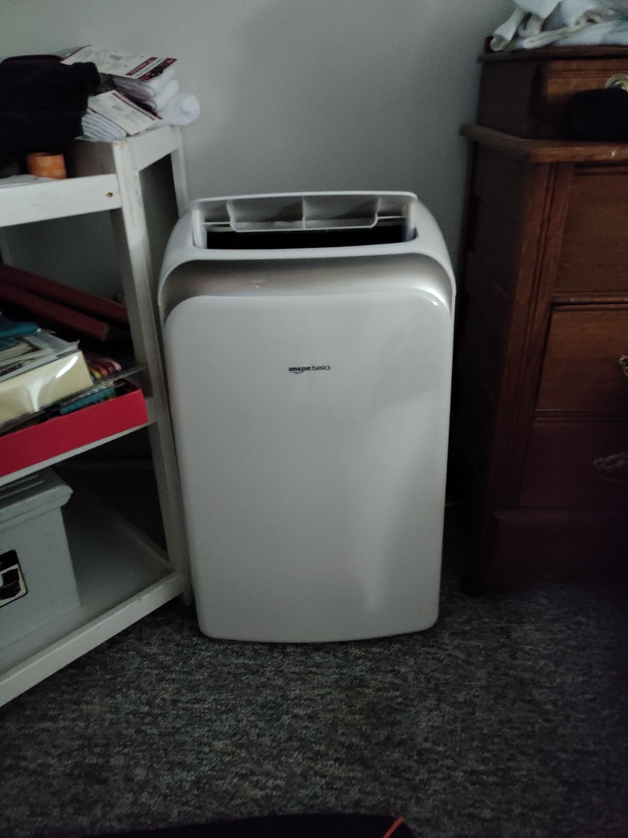 Amazon Basics 3-In-1 Portable Air Conditioner with Remote, Timer, Sleep Mode, Auto Swing, Dehumidifier, 10000 BTU (ASHRAE)/6000 BTU (SACC), Cools Bedroom Up to 450 Sqf, White customer photo 1