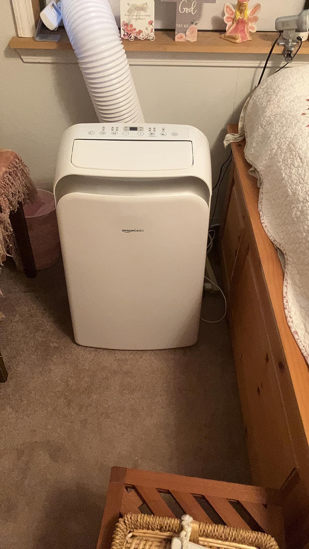 Amazon Basics 3-In-1 Portable Air Conditioner with Remote, Timer, Sleep Mode, Auto Swing, Dehumidifier, 10000 BTU (ASHRAE)/6000 BTU (SACC), Cools Bedroom Up to 450 Sqf, White customer photo 2