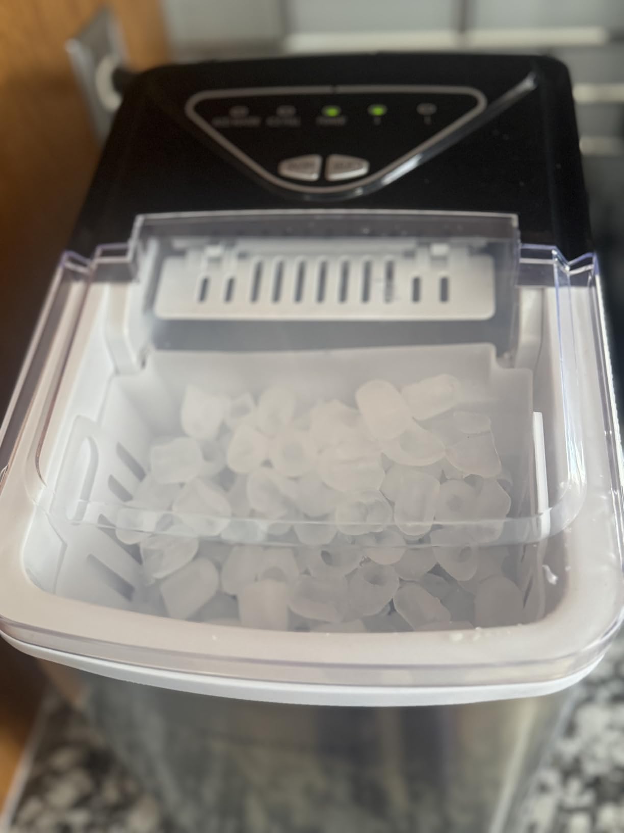 Frigidaire EFIC123-SS Counter Top Maker, Produces 26 pounds Ice per Day, Stainless Steel customer photo 2