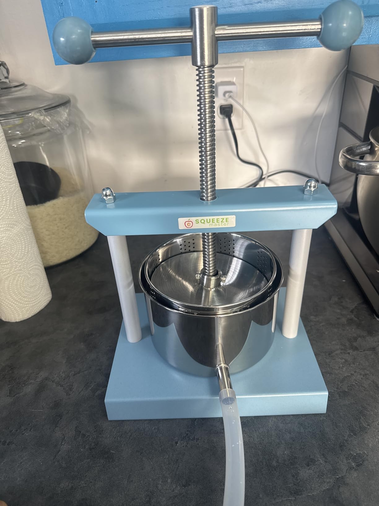 SQUEEZE master Cheese Tincture Herb Fruit Wine Manual Press -0.53Gallon/ 2 Litre-Power Ball Handle-Stainless Steel & Iron for Juice, Cider,Wine,Olive Oil customer photo 1