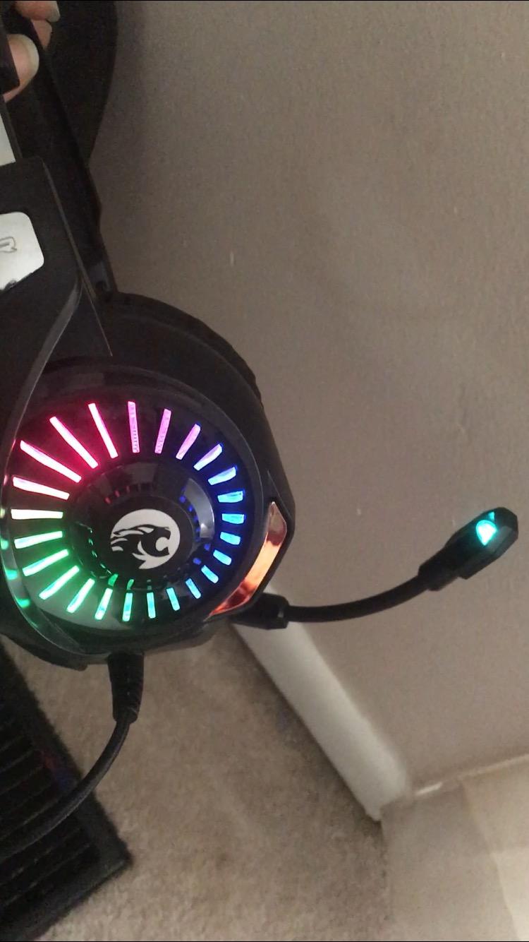 ZIUMIER Gaming Headset with Microphone, Compatible with PS4 PS5 Xbox One PC Laptop, Over-Ear Headphones with LED RGB Light, Noise Canceling Mic, 7.1 Stereo Surround Sound customer photo 1