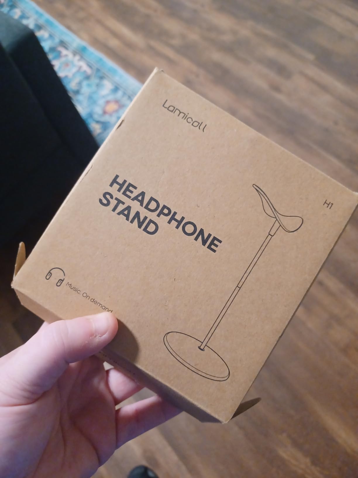 Lamicall Headphone Stand, Desktop Headset Holder - Desk Earphone Stand, for All Headsets Such as Airpods Max, HyperX Gaming Headphones, Beats, Senn heiser Music Headphones Gifts customer photo 1