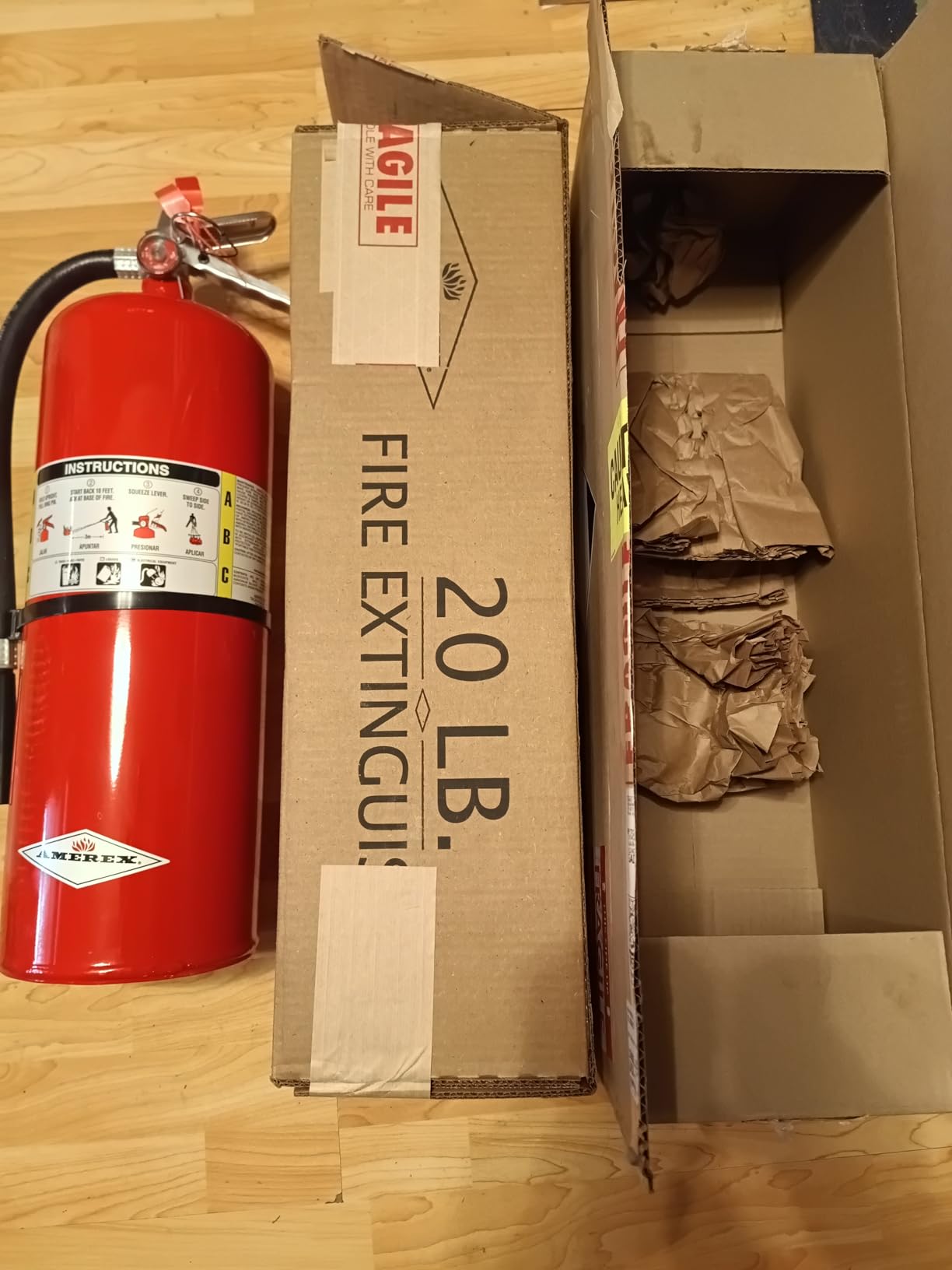 Amerex B456 10 lbs ABC Dry Chemical Fire Extinguisher with Wall Bracket customer photo 1