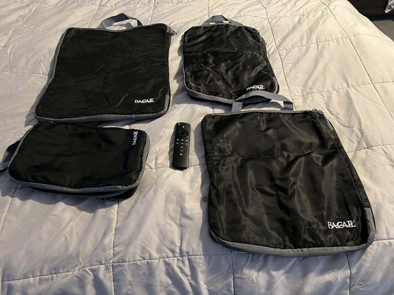 BAGAIL 4 Set/6 Set/8 Set Compression Packing Cubes Travel Accessories Expandable Packing Organizers (Half Mesh, 6-Black) customer photo 2