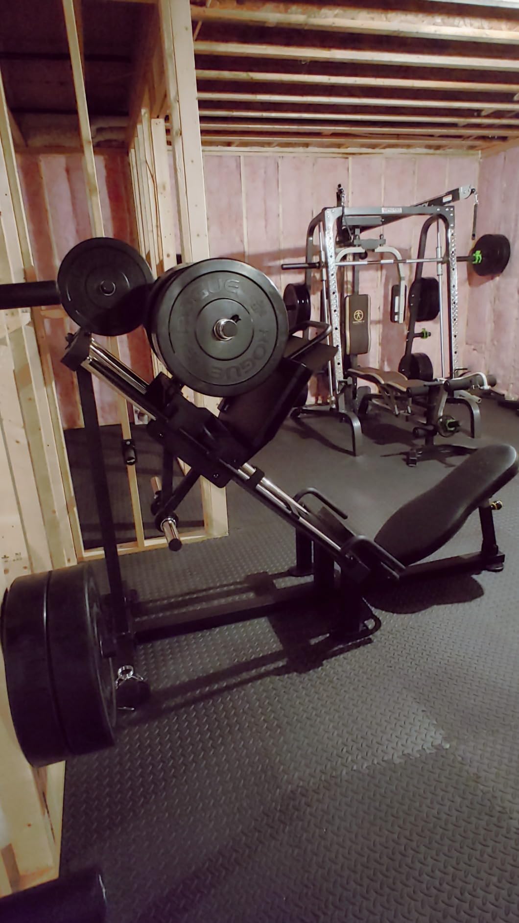 Powertec Leg Press Machine, Black - Professional Exercise Equipment for Home Gym - Heavy Duty Workout Equipment for Full Lower Body Workout - Gym Equipment 1000 LB Weight Capacity customer photo 2