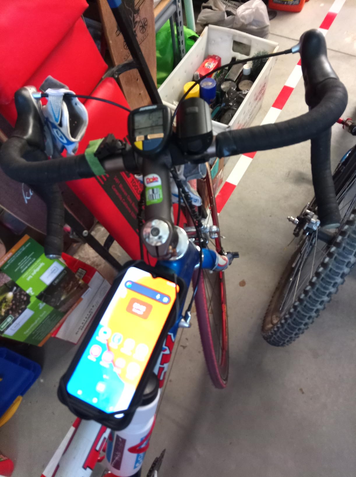 Bone Bike Tie Pro 3, Bike Cell Phone Mount for Stem, Scratch-Free Silicone Holder with Shock-Absorbing Design, Universal Cycling Phone Holder Compatible with Most Smartphones (Black - Stem) customer photo 2