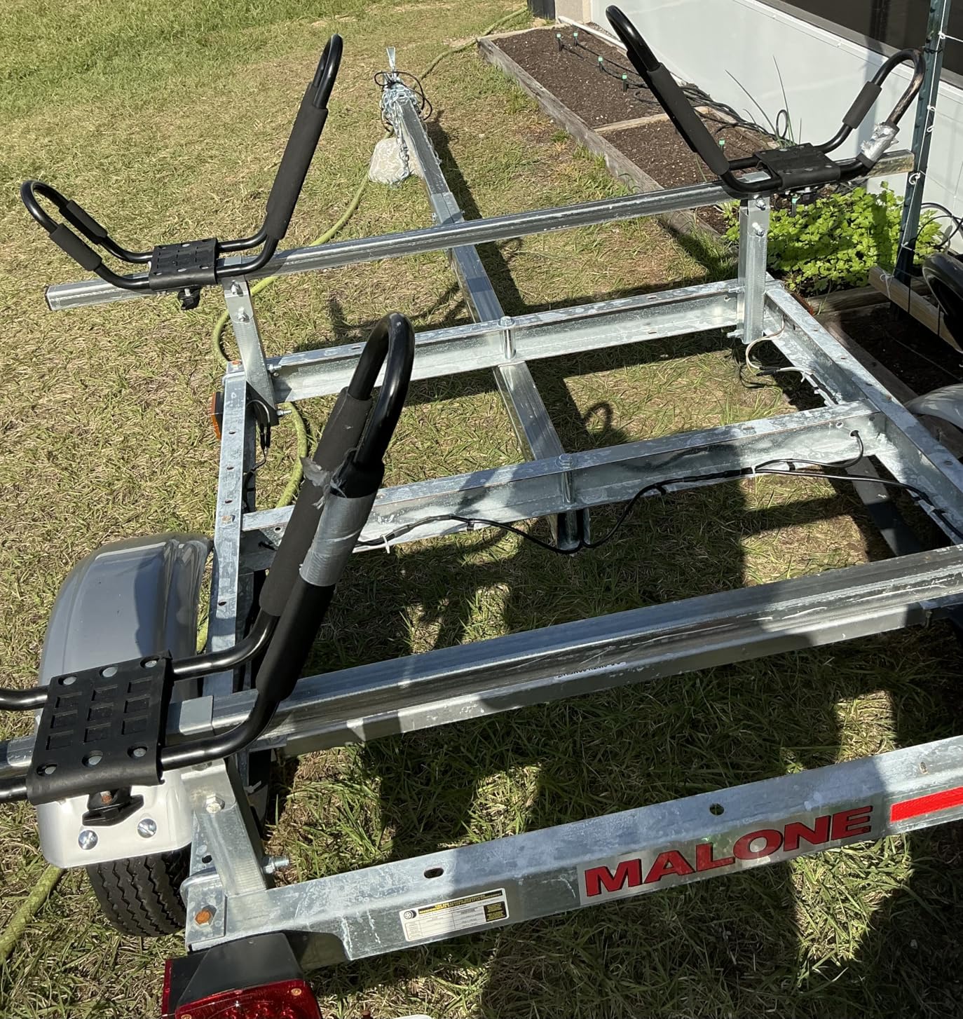 Malone MPG586XB EcoLight 1 Kayak Trailer with 1 Bunk Kayak Carrier | 14' / 400 lbs Capacity | Fully Submersible | Marine Grade Galvanized Steel Construction customer photo 2