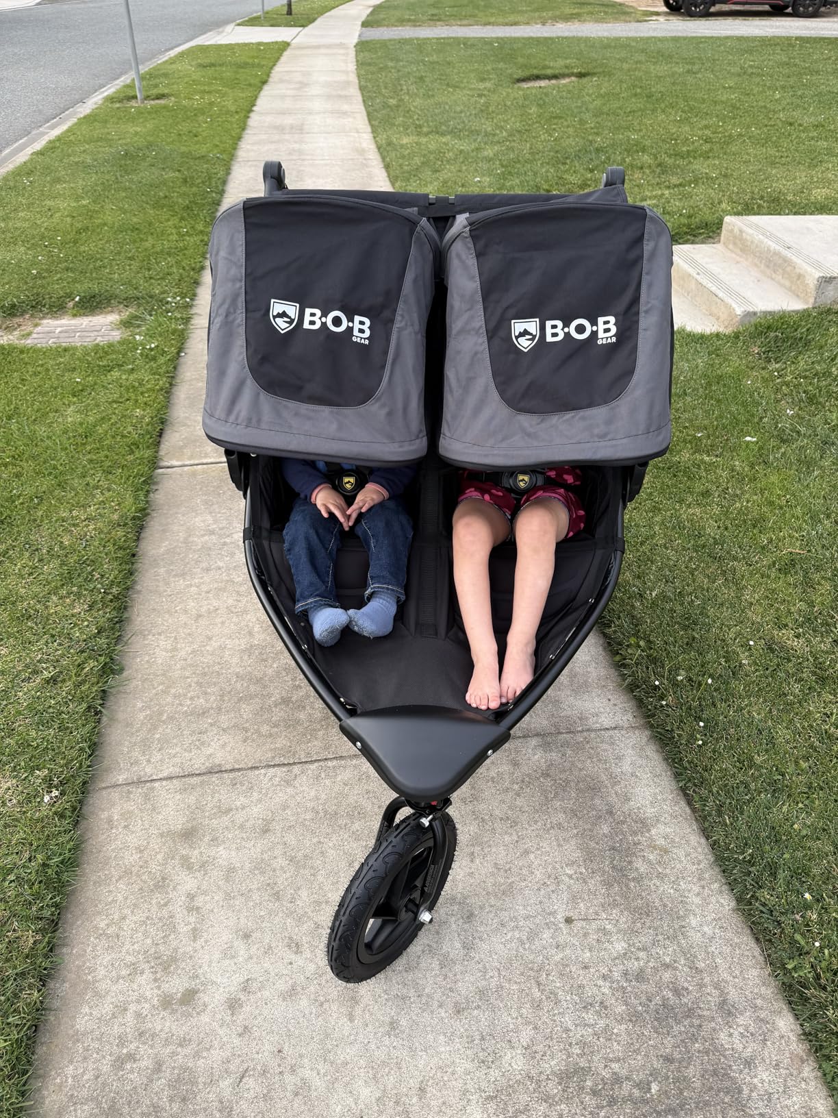 BOB Gear Revolution Flex 3.0 Jogging Stroller, Graphite Black customer photo 1