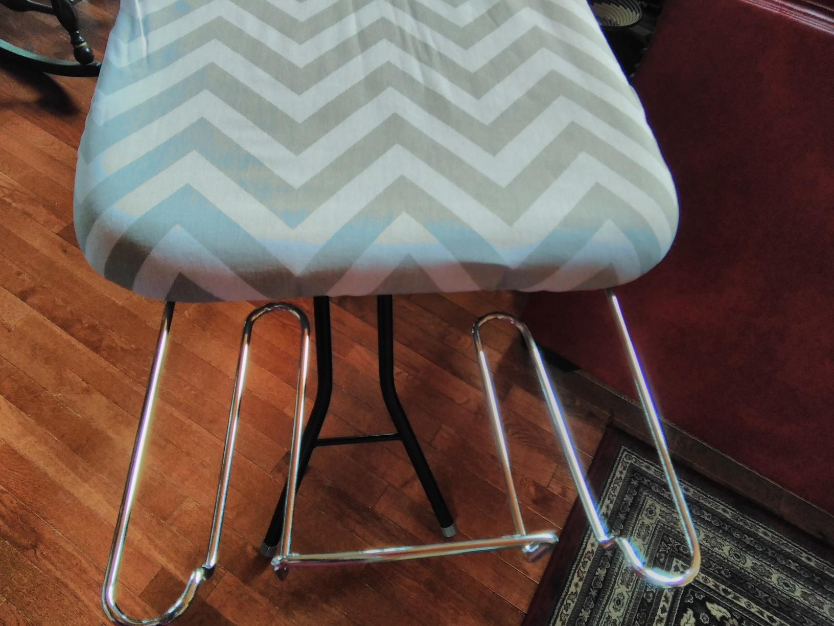 Amazon Basics Height Adjustable Full-Size Foldable Ironing Board, 4-Leg Fold-Up, Chevron Removable Cover, 60