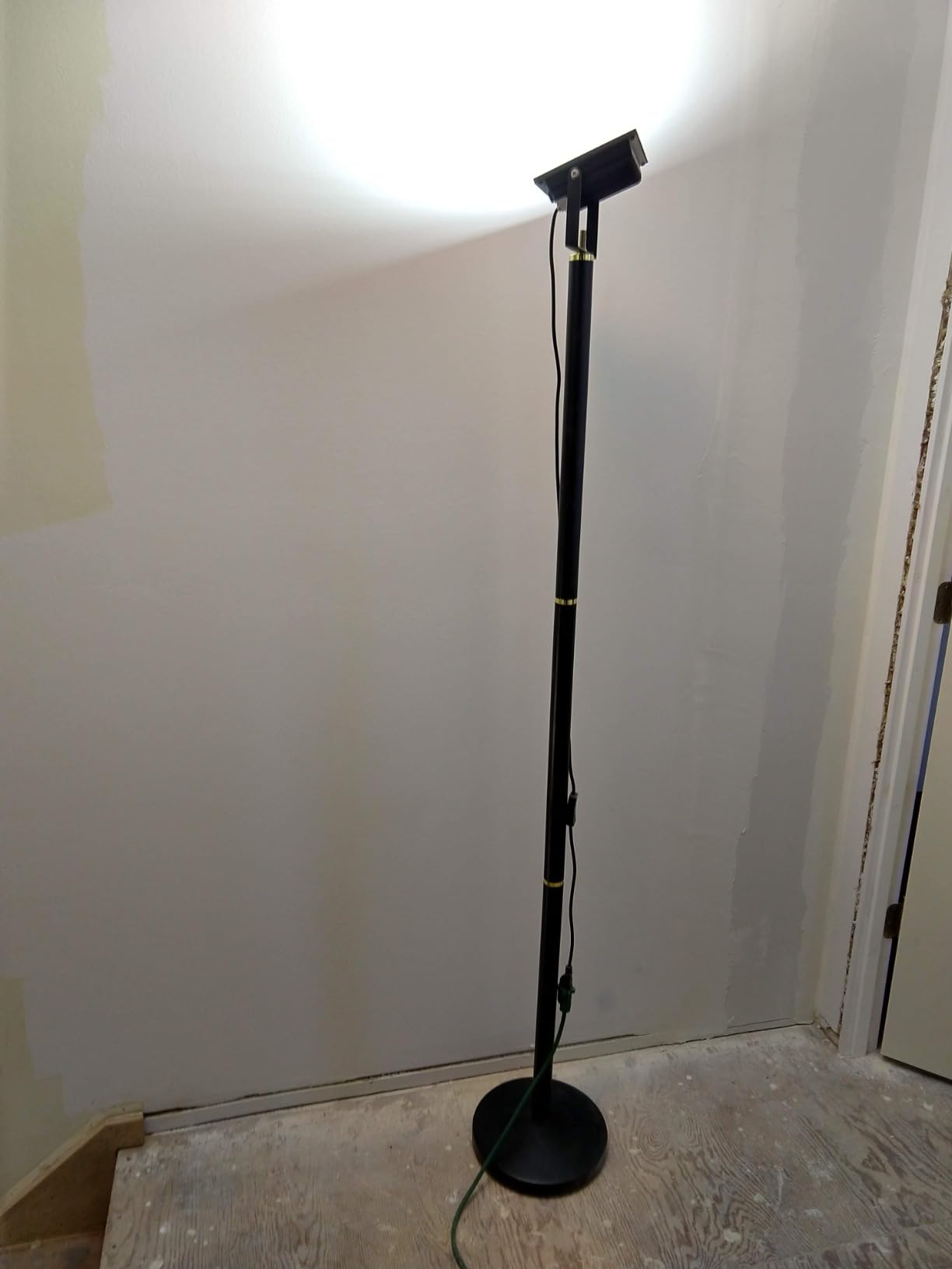 GLORIOUS-LITE LED Flood Lights Outdoor, 50W 5000LM Outside LED Work Light with Plug, 6000K Daylight White, IP66 Waterproof Portable Spot Security Lights for Garage, Yard, Garden, Playground(2 Pack) customer photo 2