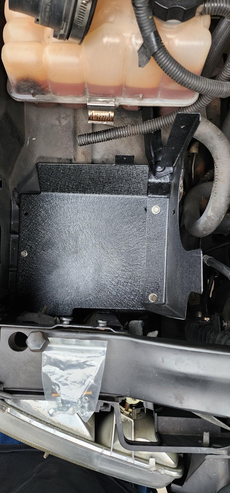 MOOSUN 4 inch Cold Air Intake Black Tube + Heat Shield for 1999-2006 GMC/Chevy V8 4.8L/5.3L/6.0L Silverado 1500/2500/3500 Black customer photo 1