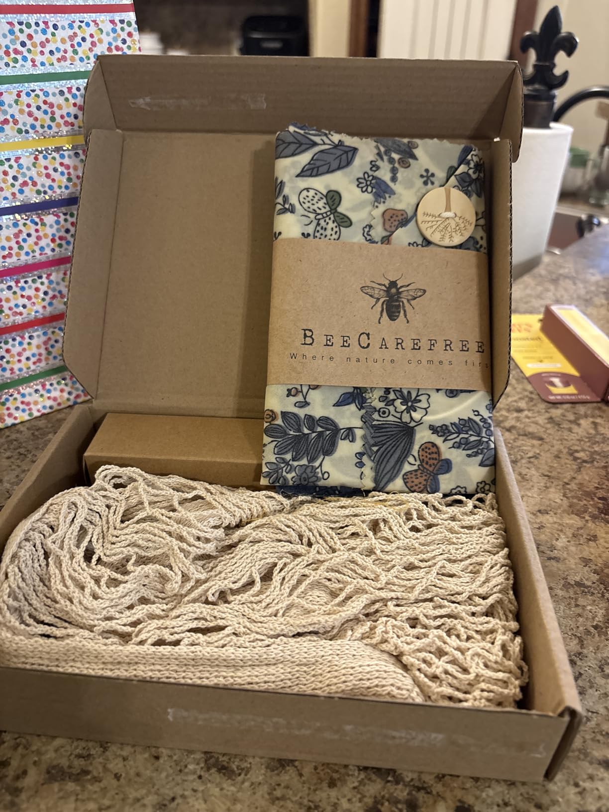 4-Pack Reusable Beeswax Wraps with Produce Bag & 2 Beeswax Bars customer photo 2