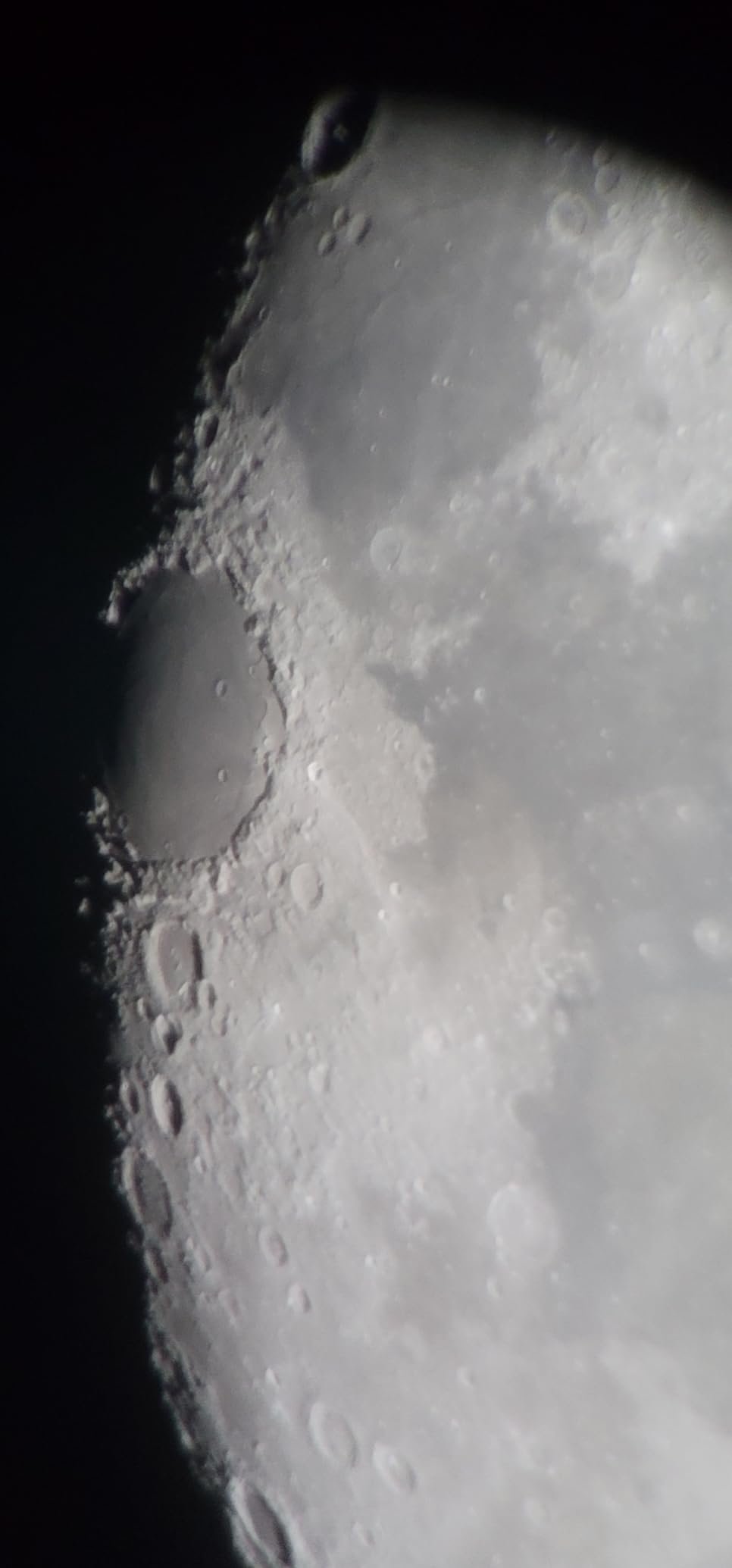 Celestron StarSense Explorer LT 114AZ App-Enabled Telescope - 114mm Newtonian Reflector with Smartphone Dock & StarSense App - iPhone & Android Compatible - Easy-to-Use for Beginners customer photo 2