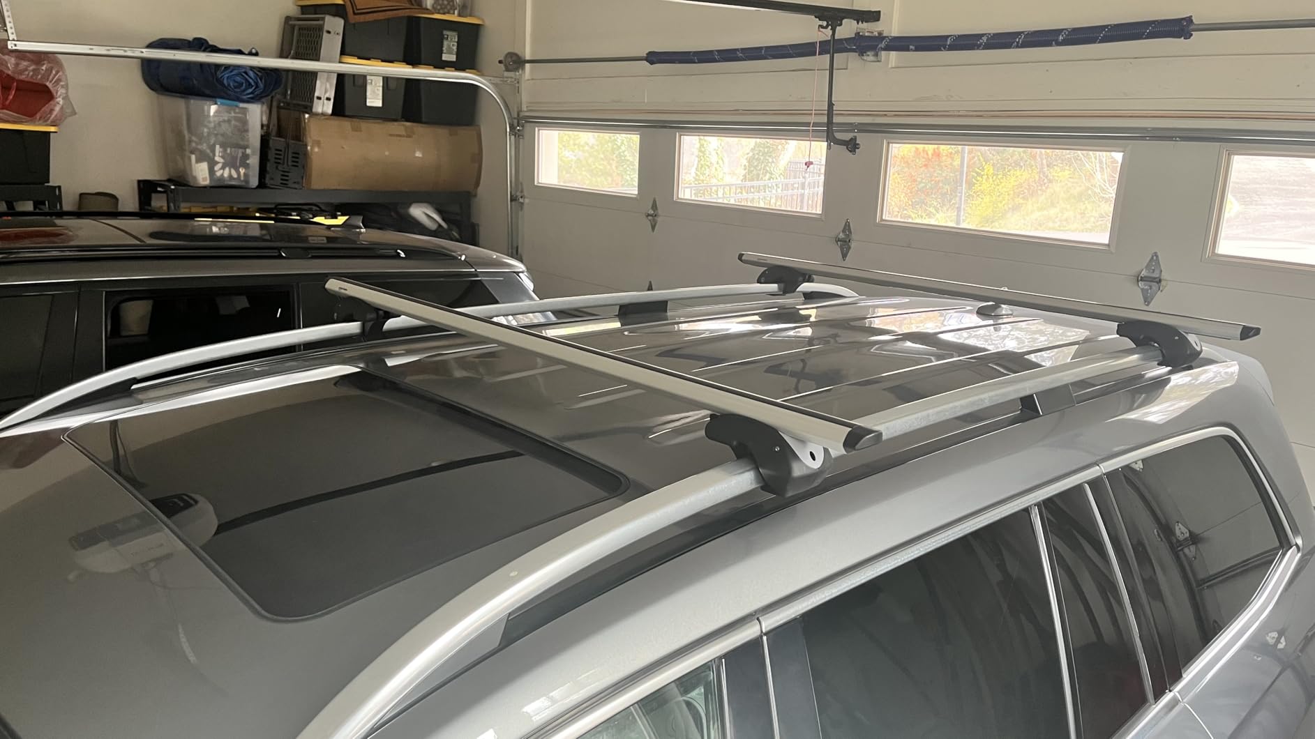Amazon Basics Cross Rail Roof Rack, 56 inches, Fits up to 49.6