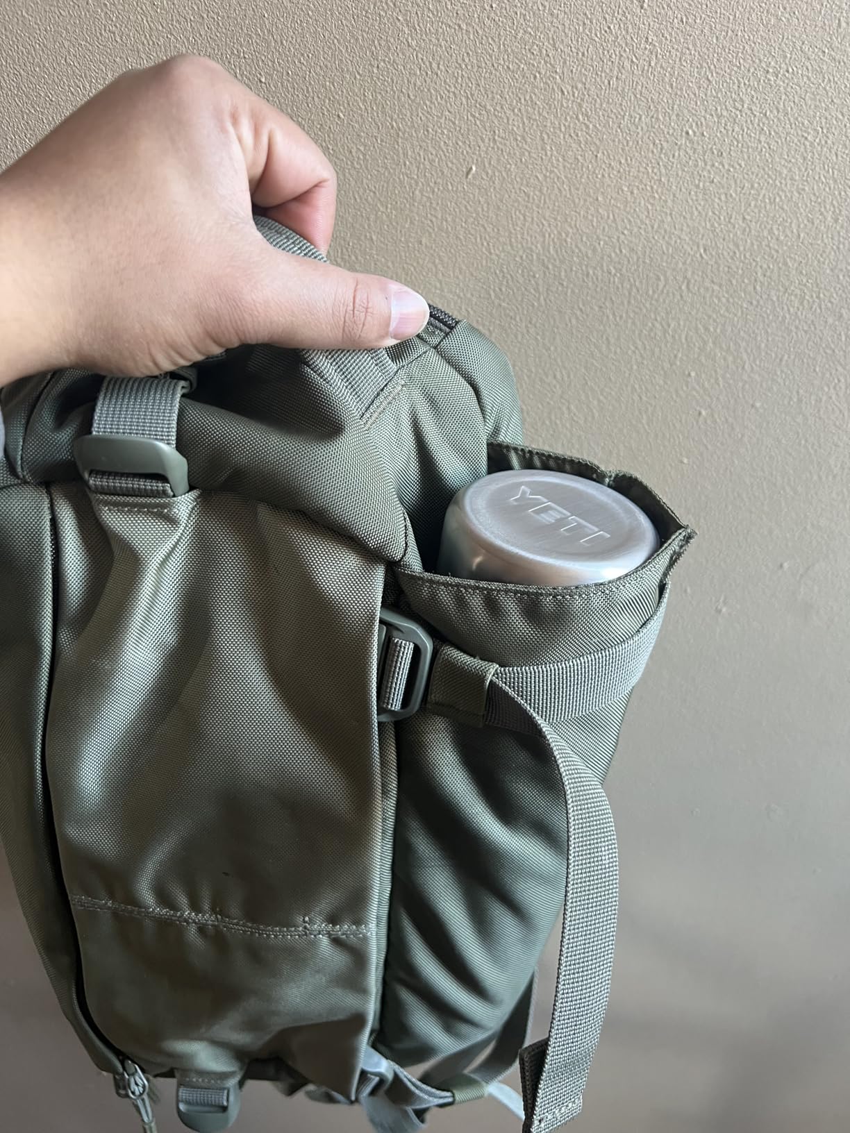 YETI Rambler 18 oz Bottle, Vacuum Insulated, Stainless Steel with Chug Cap, Black customer photo 2