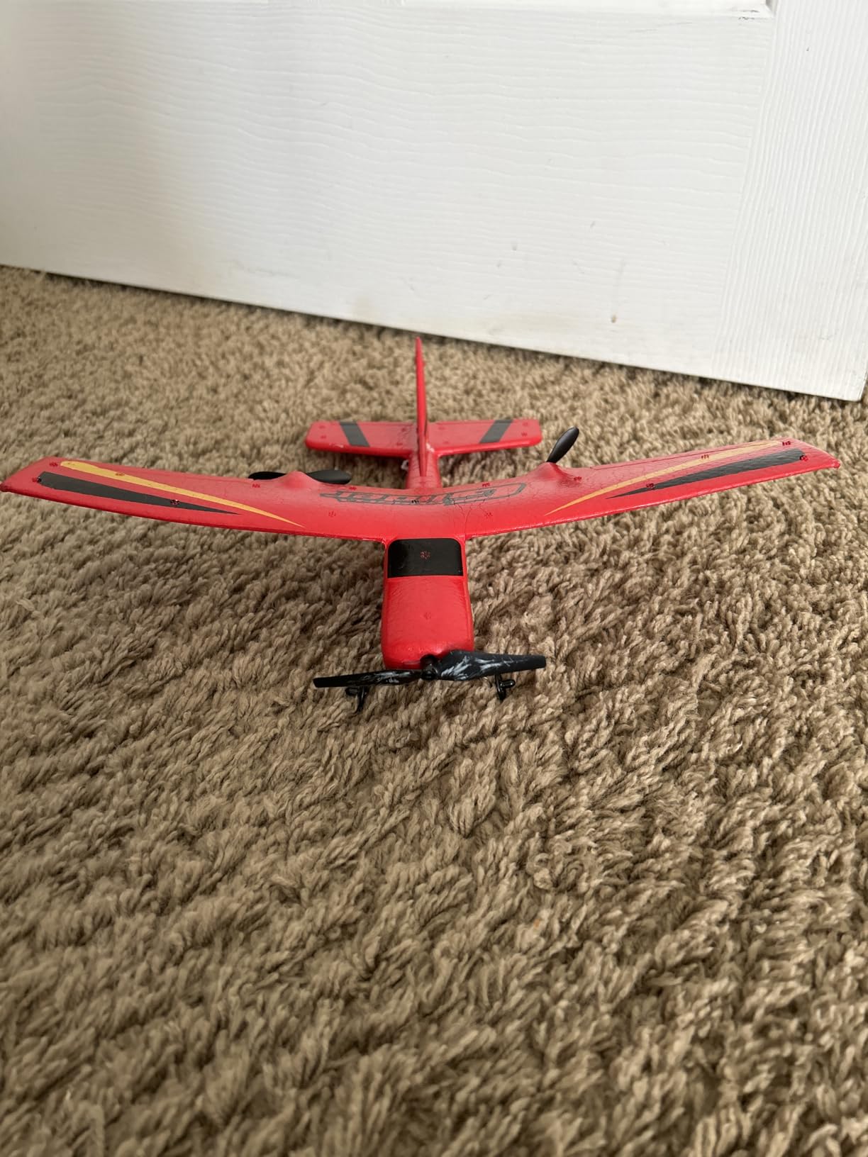 2 CH RC Airplane, RC Plane Ready to Fly, 2.4GHz Remote Control Airplane, Easy to Fly RC Glider for Kids & Beginners (Red) customer photo 1