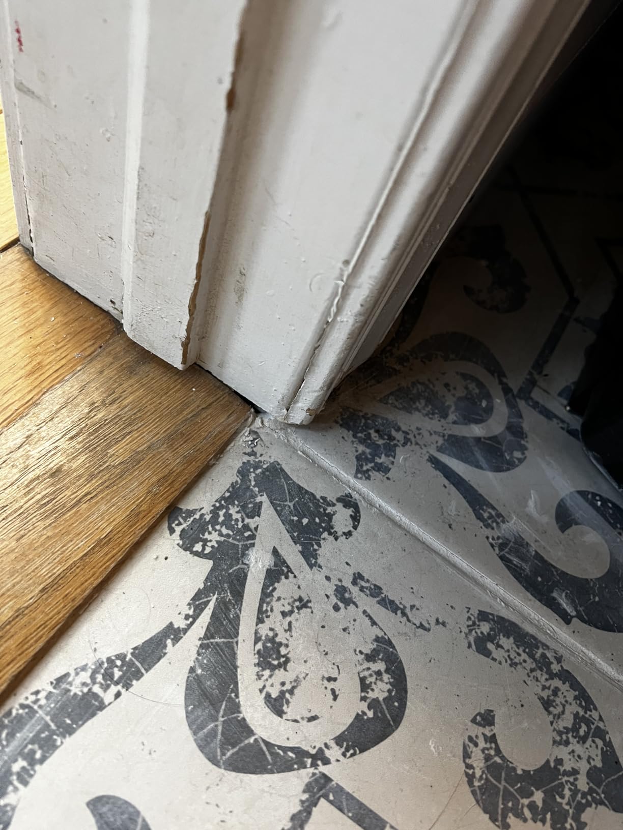 Hammerhead 2.2-Amp Oscillating Multi-Tool with 1pc Flush Cut Blade, 1pc Semicircle Saw Blade, 1pc Sanding pad, 3pcs Sanding Paper - HAMT022 customer photo 1