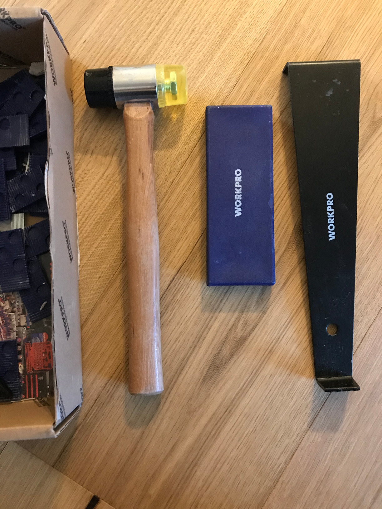 WORKPRO Laminate Wood Flooring Installation Kit with Reinforced Double-Faced Mallet, Heavy Duty Pull Bar, Tapping Block and 30-Piece Spacers Included customer photo 1