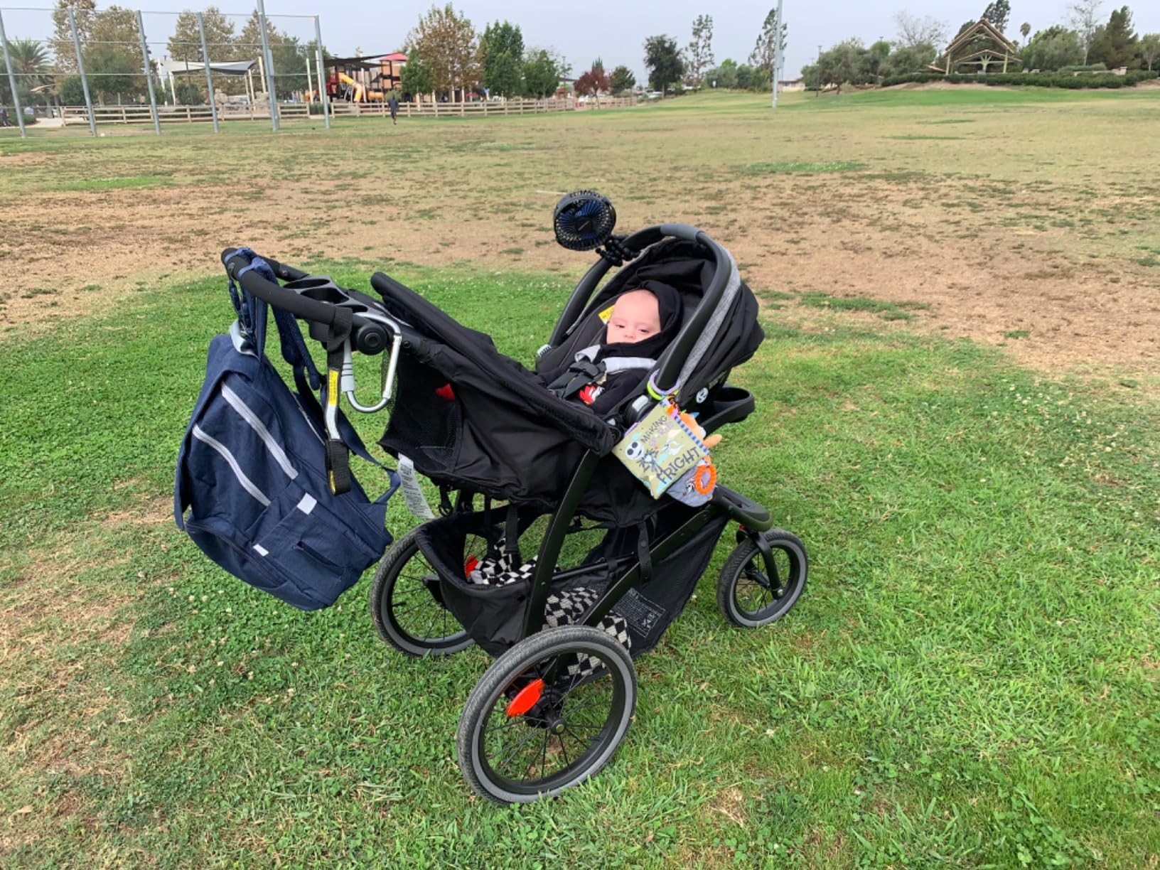 Graco FastAction Jogger LX Stroller - Drive, Convenient One-Hand Fold, ICS Compatible, Ideal for Parents on the Go customer photo 2