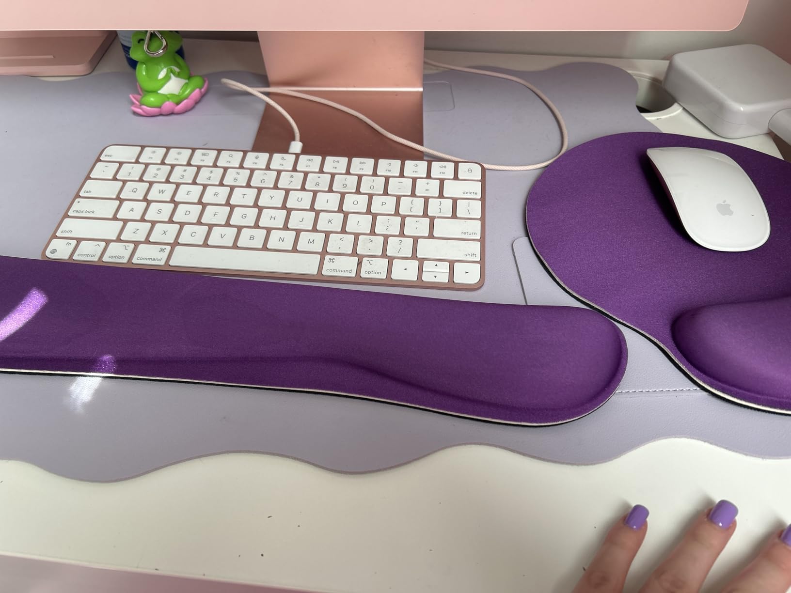 KTRIO Keyboard Wrist Rest & Mouse Pad with Wrist Rest, Black customer photo 2