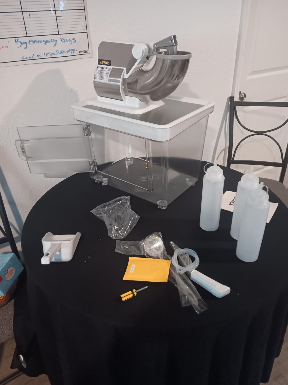 VEVOR 110V Commercial Ice Crusher 661LBS/H, ETL Approved 300W Electric Snow Cone Machine with Dual Blades, Stainless Steel Shaved Ice Machine with Safety On/Off Switch for Family, Restaurants, Bars customer photo 2