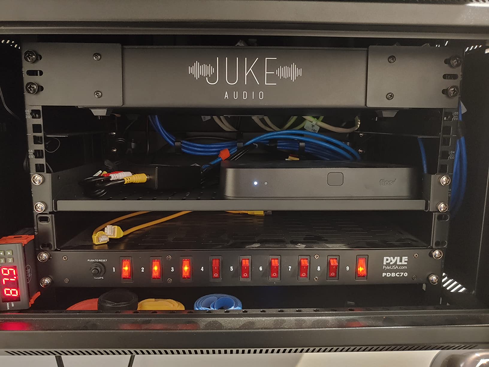 Juke-6 | 6 Zone Audio Amplifier | Wirelessly Controlled Multi-Room Audio System | Compatible with Airplay 2, Spotify Connect, Bluetooth, DLNA customer photo 1