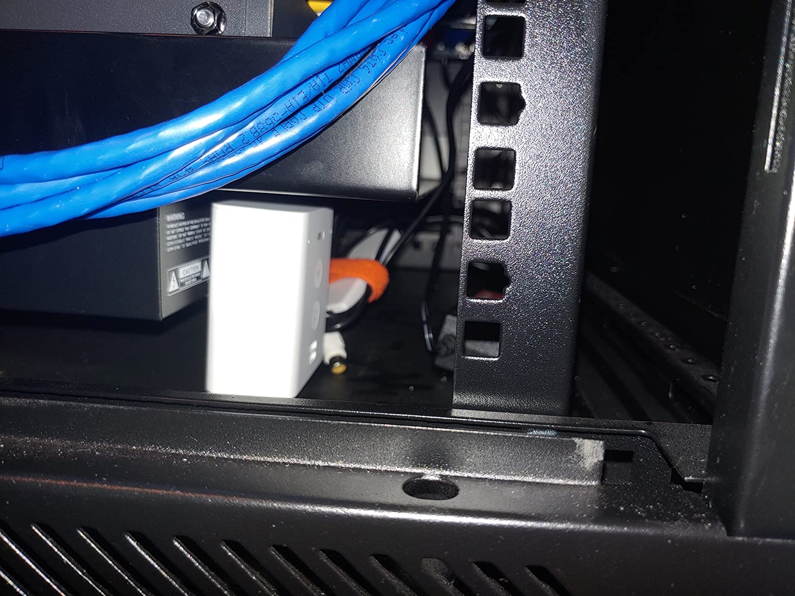 Juke-6 | 6 Zone Audio Amplifier | Wirelessly Controlled Multi-Room Audio System | Compatible with Airplay 2, Spotify Connect, Bluetooth, DLNA customer photo 2